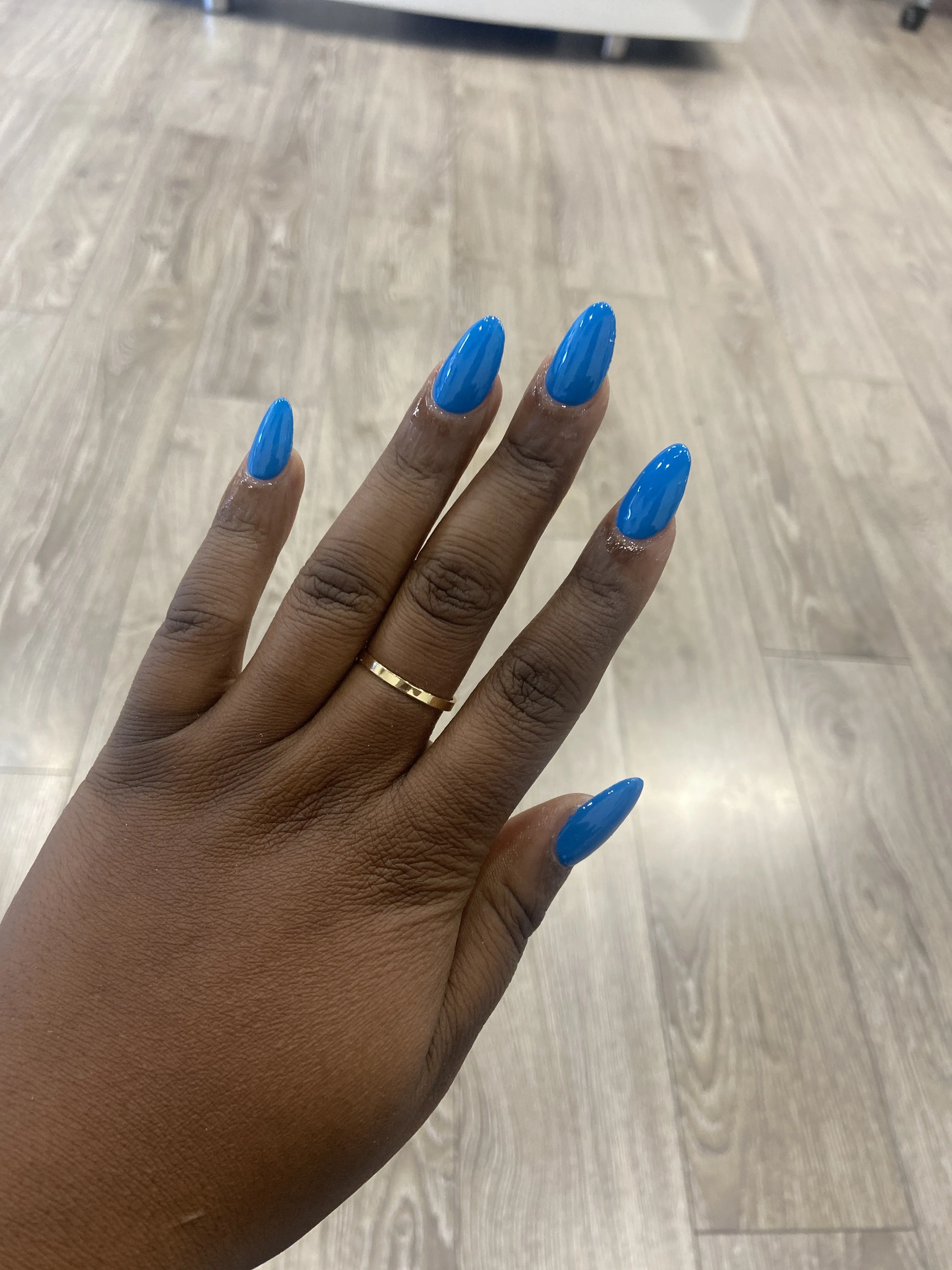 Bright cobalt-blue almond nails — Minack Beauty nail work